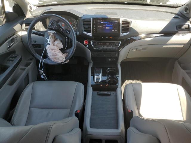 Photo 8 from auction – 2017 HONDA PILOT TOUR with VIN 5FNYF5H96HB036371