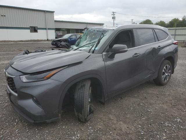 TOYOTA HIGHLANDER 2022 with VIN 5TDGZRBH8NS224360 - Photo from auction