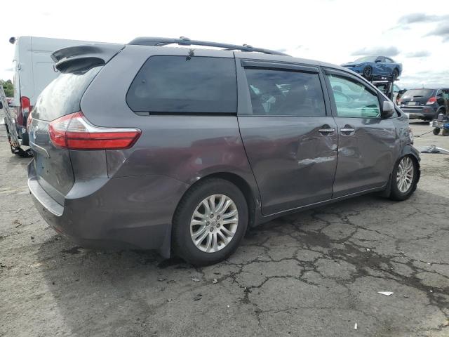 Photo 3 from auction – 2015 TOYOTA SIENNA XLE with VIN 5TDYK3DC6FS680947
