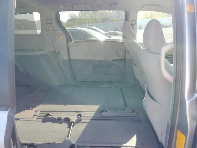 Photo 11 from auction – 2012 TOYOTA SIENNA LE with VIN 5TDKK3DCXCS199410