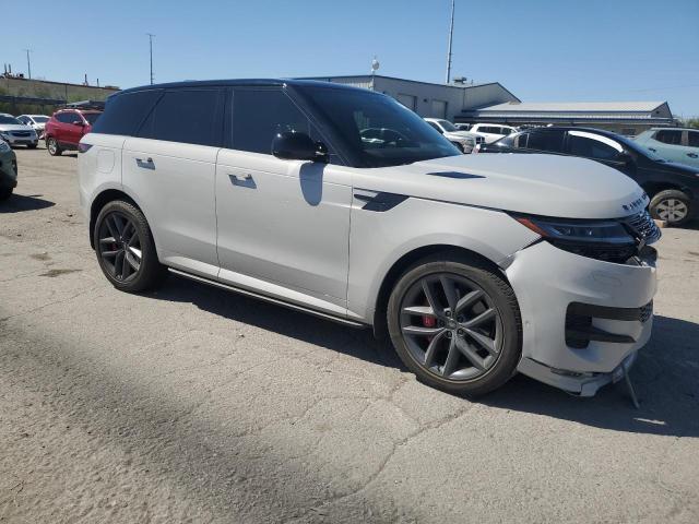 Photo 4 from auction – 2024 LAND ROVER RANGE ROVE with VIN SAL1L9FU5RA166573