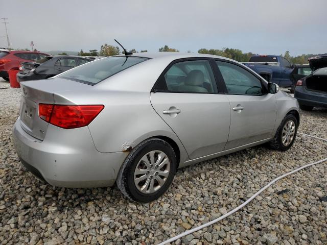 Photo 3 from auction – 2010 KIA FORTE EX with VIN KNAFU4A29A5837708