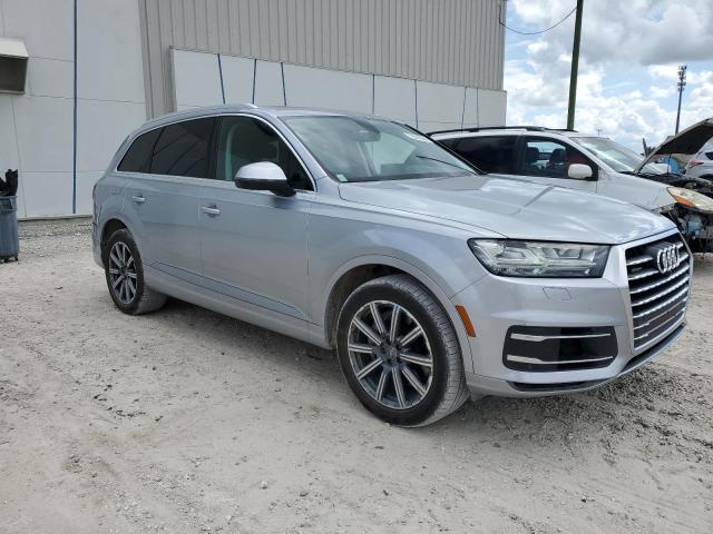 Photo 4 from auction – 2019 AUDI Q7 PREMIUM with VIN WA1LAAF70KD001563