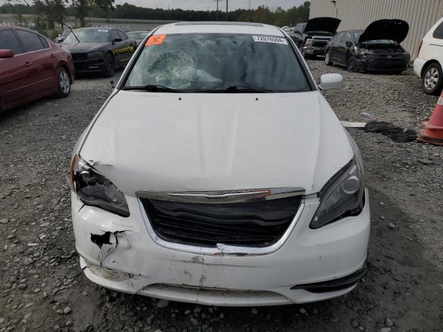 Photo 5 from auction – 2013 CHRYSLER 200 TOURIN with VIN 1C3CCBBG4DN744725