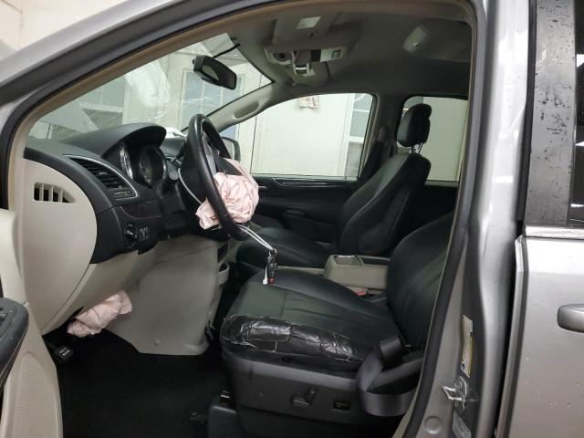 Photo 7 from auction – 2016 CHRYSLER TOWN & COU with VIN 2C4RC1BG1GR197890