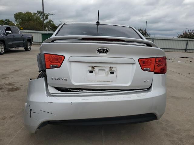 Photo 6 from auction – 2013 KIA FORTE EX with VIN KNAFU4A22D5732948