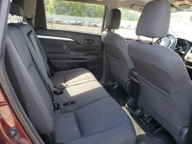 Фото 11 с аукциона – 2018 TOYOTA HIGHLANDER с VIN 5TDBZRFH0JS815250