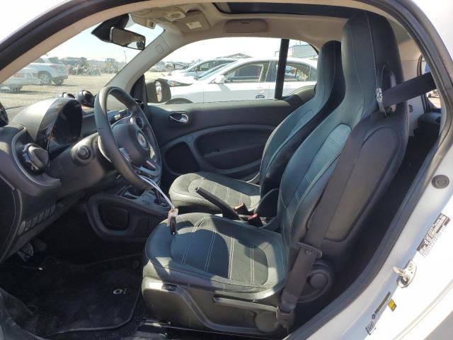 Photo 7 from auction – 2016 SMART FORTWO with VIN WMEFJ5DA7GK063300