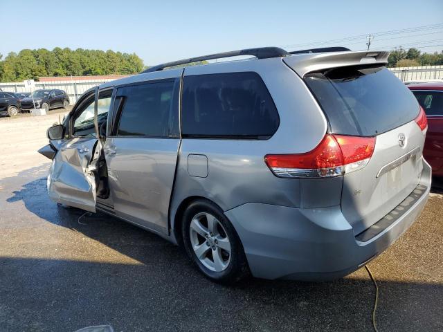 Photo 2 from auction – 2014 TOYOTA SIENNA LE with VIN 5TDKK3DC4ES500028