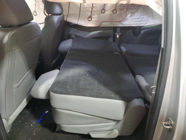 Photo 11 from auction – 2016 CHEVROLET SUBURBAN K with VIN 1GNSKHKC7GR246579