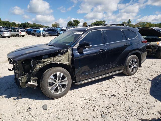 TOYOTA HIGHLANDER 2022 with VIN 5TDEBRCH5NS090093 - Photo from auction