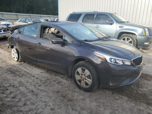 Photo 4 from auction – 2017 KIA FORTE LX with VIN 3KPFK4A78HE082215