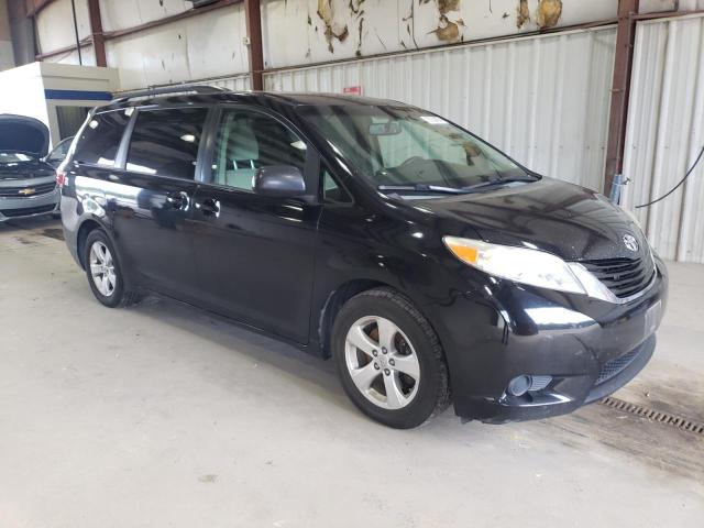 Photo 4 from auction – 2015 TOYOTA SIENNA LE with VIN 5TDKK3DC4FS601863