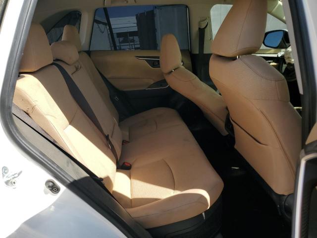 Photo 11 from auction – 2020 TOYOTA RAV4 LE with VIN JTMM6RFV2LD005673
