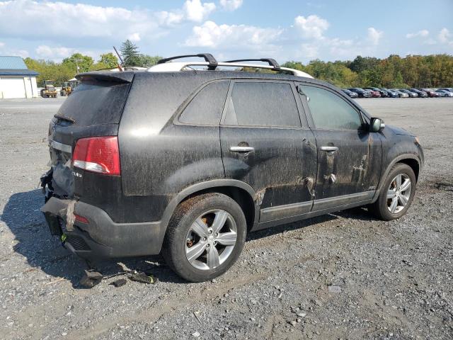Photo 3 from auction – 2013 KIA SORENTO EX with VIN 5XYKUDA26DG374827