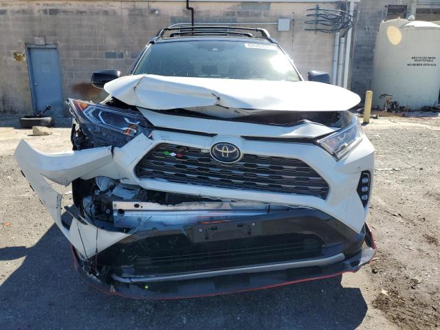 Photo 5 from auction – 2020 TOYOTA RAV4 XSE with VIN 2T3EWRFV7LW052933