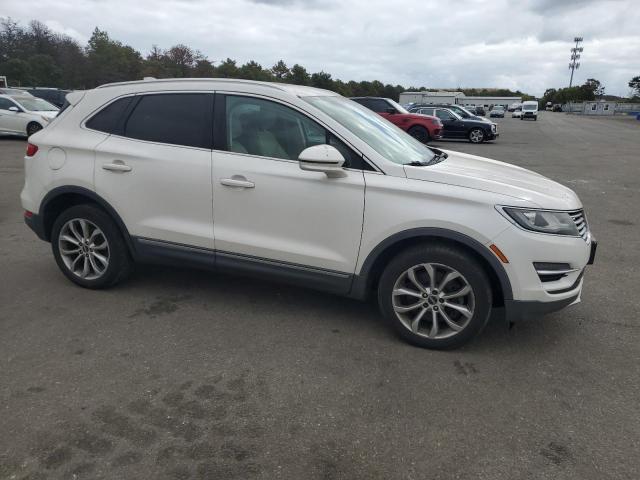 Photo 4 from auction – 2016 LINCOLN MKC SELECT with VIN 5LMCJ2D91GUJ27639