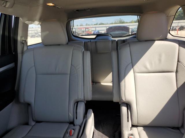 Photo 10 from auction – 2018 TOYOTA HIGHLANDER with VIN 5TDKZRFH5JS541124