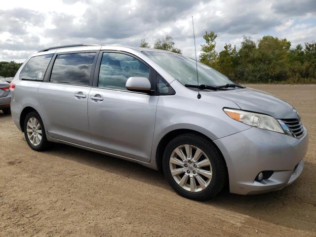 Photo 4 from auction – 2013 TOYOTA SIENNA XLE with VIN 5TDDK3DC5DS066550