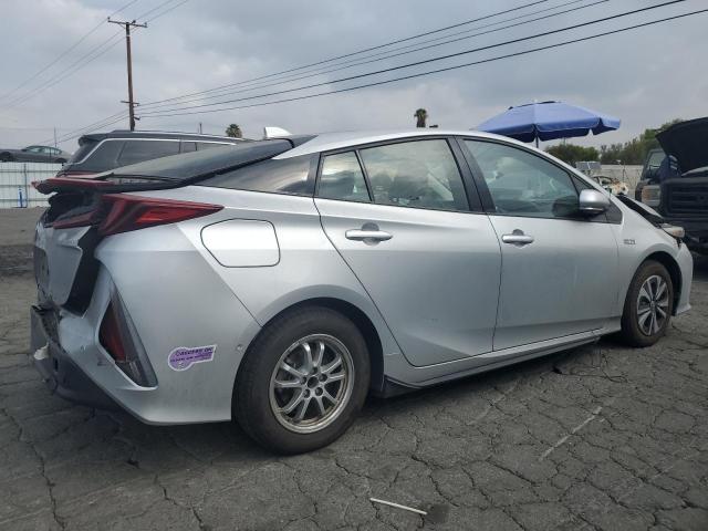 Photo 3 from auction – 2019 TOYOTA PRIUS PRIM with VIN JTDKARFP5K3111871