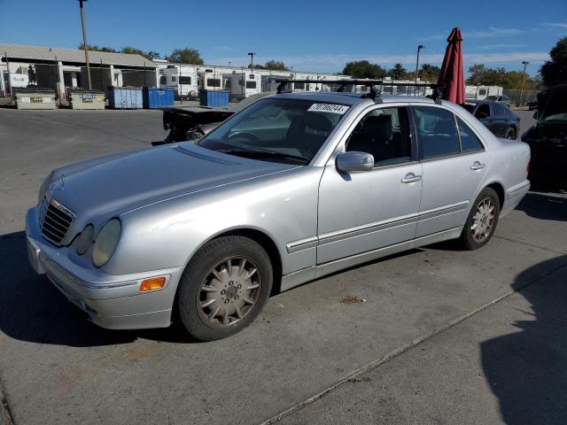 Photo 1 from auction – 2000 MERCEDES-BENZ E 320 with VIN WDBJF65JXYB117896