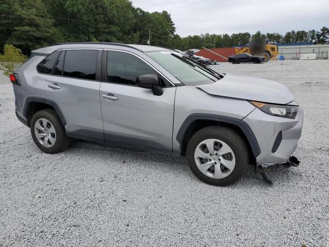 Photo 4 from auction – 2019 TOYOTA RAV4 LE with VIN JTMF1RFV1KD015097
