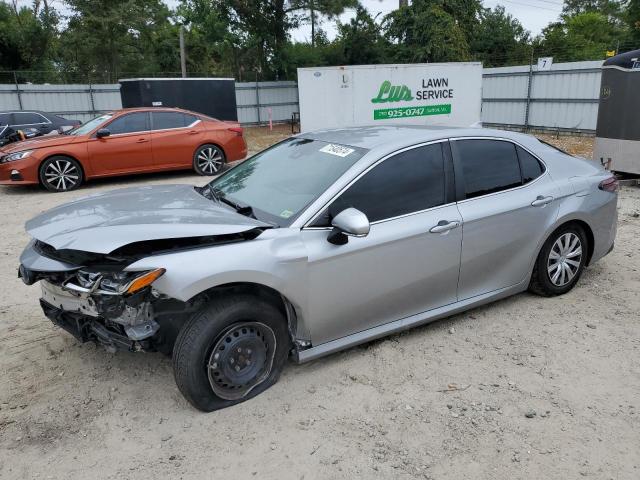 Photo 1 from auction – 2022 TOYOTA CAMRY LE with VIN 4T1C31AK0NU583837