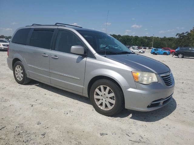 Photo 4 from auction – 2014 CHRYSLER TOWN & COU with VIN 2C4RC1BGXER312466