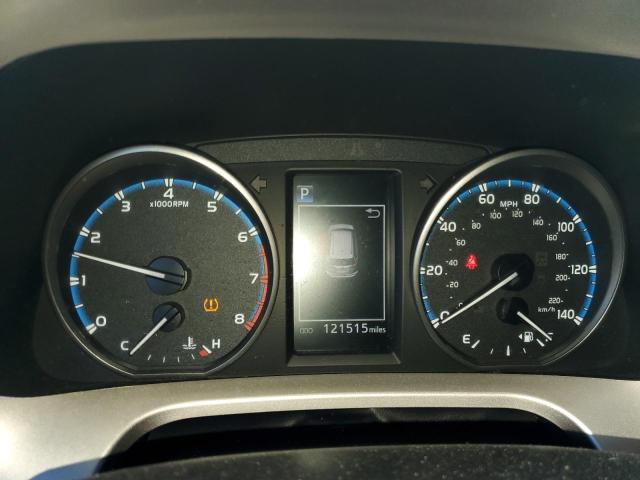 Photo 9 from auction – 2018 TOYOTA RAV4 LE with VIN JTMZFREV6JJ154867