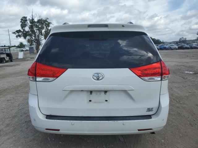 Photo 6 from auction – 2014 TOYOTA SIENNA XLE with VIN 5TDDK3DC5ES075704
