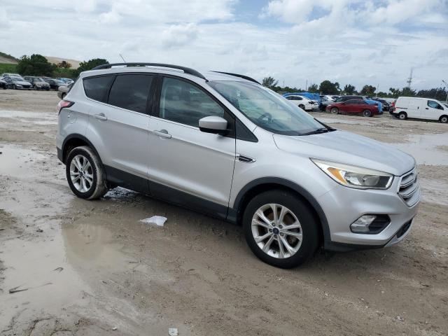 Photo 4 from auction – 2018 FORD ESCAPE SE with VIN 1FMCU0GD2JUB61840