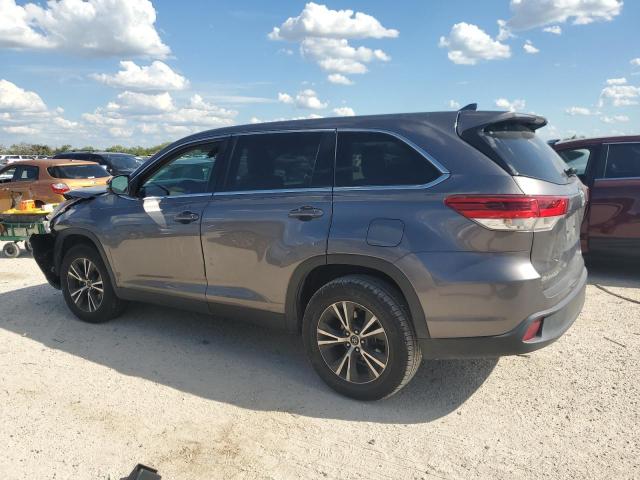 Photo 2 from auction – 2019 TOYOTA HIGHLANDER with VIN 5TDZZRFH2KS292054