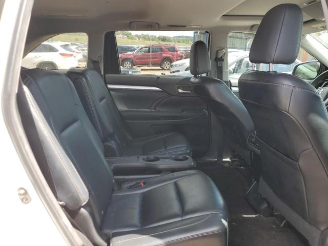Photo 11 from auction – 2015 TOYOTA HIGHLANDER with VIN 5TDKKRFH6FS117768