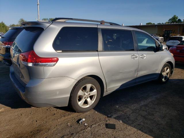 Photo 3 from auction – 2014 TOYOTA SIENNA LE with VIN 5TDKK3DC8ES468409