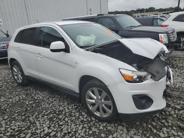 Photo 4 from auction – 2015 MITSUBISHI OUTLANDER with VIN 4A4AR3AU8FE013502