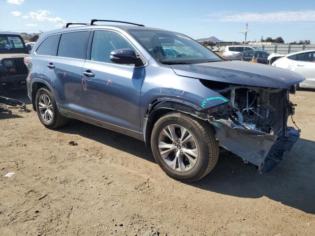 Photo 4 from auction – 2016 TOYOTA HIGHLANDER with VIN 5TDBKRFH1GS325526