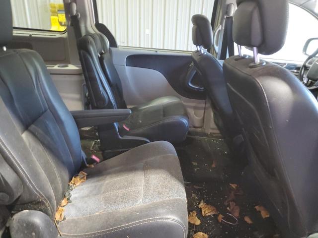 Photo 11 from auction – 2011 CHRYSLER TOWN & COU with VIN 2A4RR8DG7BR758908