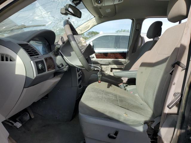Photo 7 from auction – 2010 CHRYSLER TOWN & COU with VIN 2A4RR5DX3AR436828