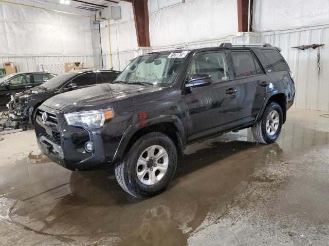TOYOTA 4RUNNER SR 2022 with VIN JTEMU5JR6N6052829 - Photo from auction