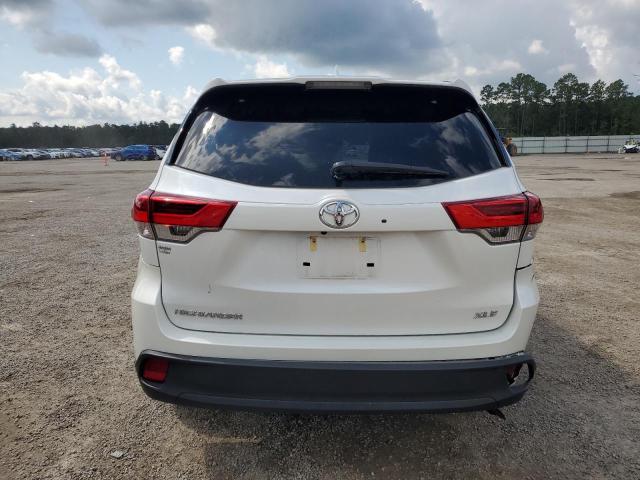 Photo 6 from auction – 2019 TOYOTA HIGHLANDER with VIN 5TDKZRFH4KS313939