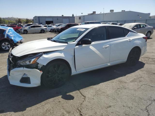 NISSAN ALTIMA SR 2019 with VIN 1N4BL4CV5KC109270 - Photo from auction