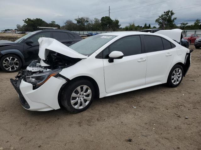 TOYOTA COROLLA LE 2022 with VIN 5YFEPMAE8NP301616 - Photo from auction