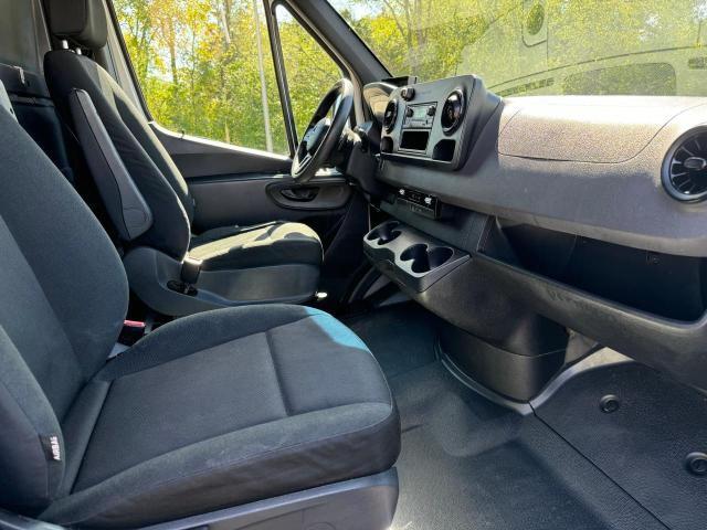 Photo 5 from auction – 2019 MERCEDES-BENZ SPRINTER 2 with VIN WD4PF1CD4KT002262