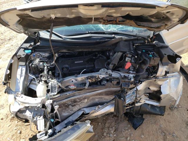 Photo 12 from auction – 2016 HONDA CR-V SE with VIN 5J6RM3H49GL026796