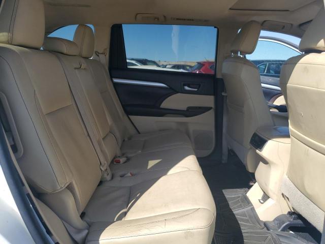 Photo 11 from auction – 2017 TOYOTA HIGHLANDER with VIN 5TDJZRFH6HS455312