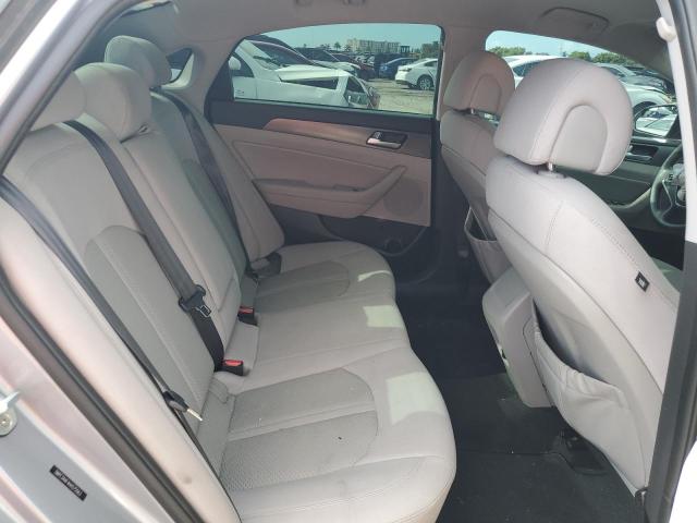 Photo 10 from auction – 2017 HYUNDAI SONATA SPO with VIN 5NPE34AF4HH575563