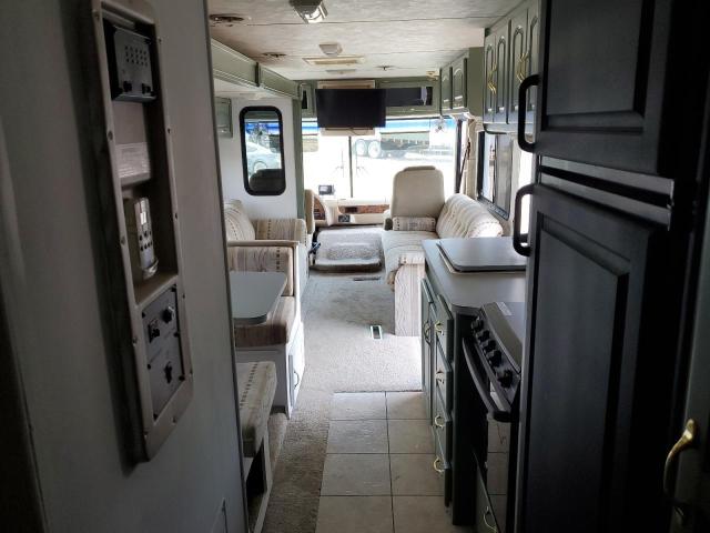 Photo 5 from auction – 2004 DAMO DAYBREAK with VIN 1F6NF53S840A05146