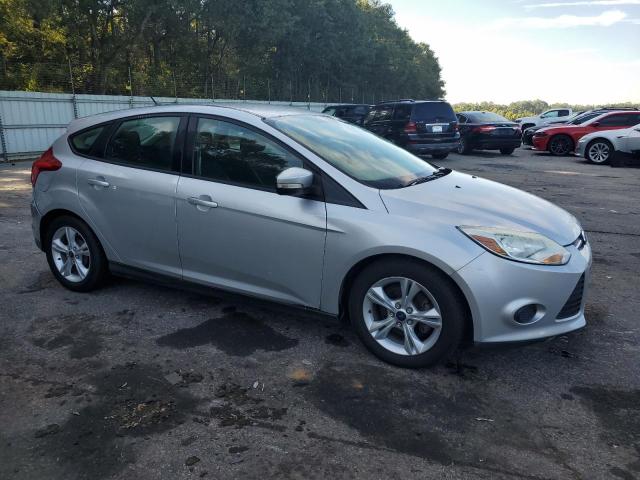 Foto 4 de la subasta – 2014 FORD FOCUS SE con VIN 1FADP3K2XEL456760