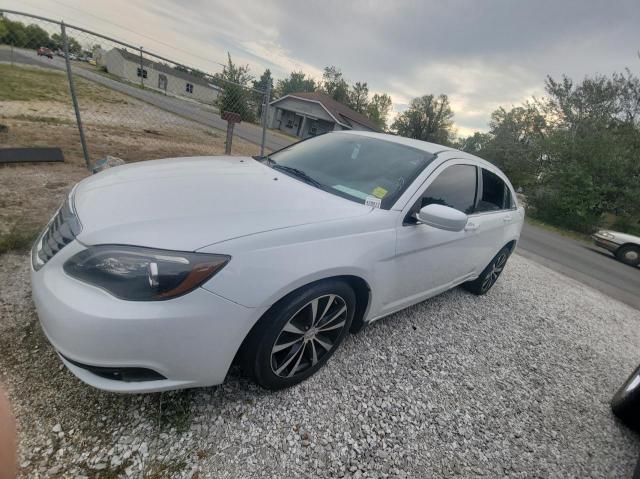 Photo 2 from auction – 2012 CHRYSLER 200 TOURIN with VIN 1C3CCBBG7CN304092