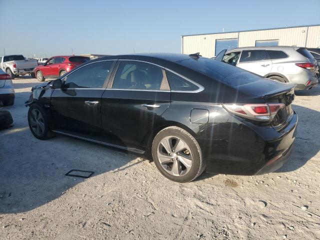 Photo 2 from auction – 2017 HYUNDAI SONATA HYB with VIN KMHE34L13HA050532